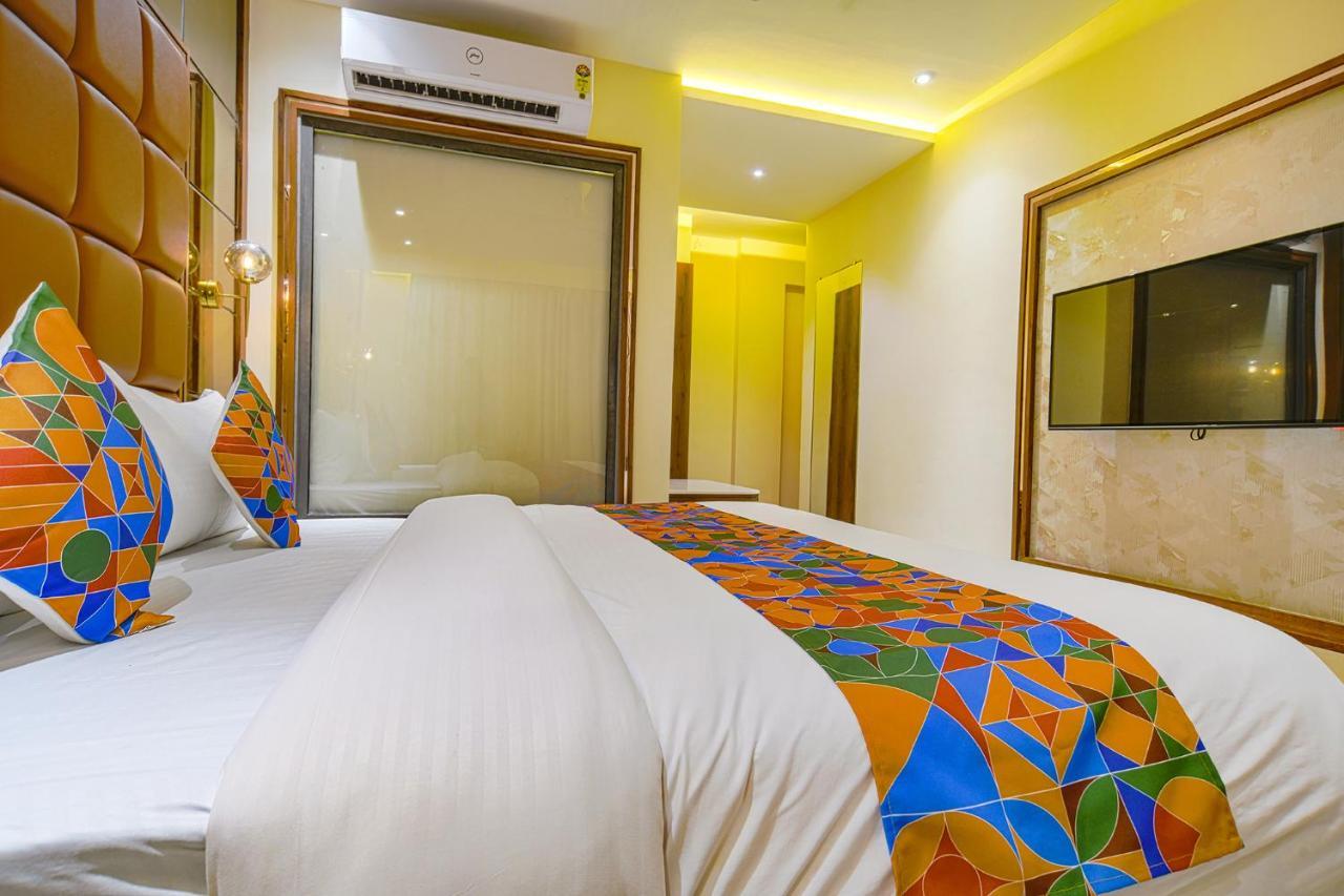 Fabhotel Benchmark إندور المظهر الخارجي الصورة