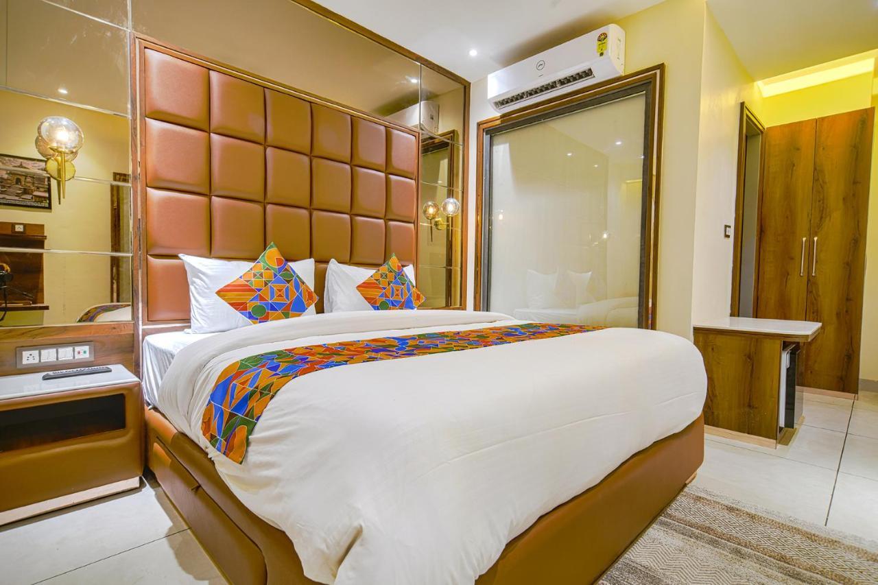 Fabhotel Benchmark إندور المظهر الخارجي الصورة