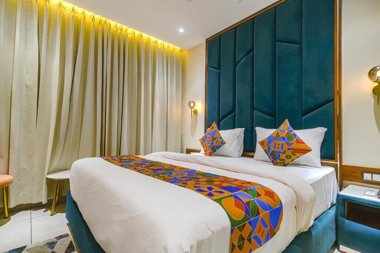 Fabhotel Benchmark إندور المظهر الخارجي الصورة